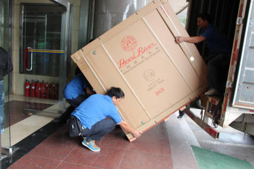 信丰钢琴贵重工艺品无忧运